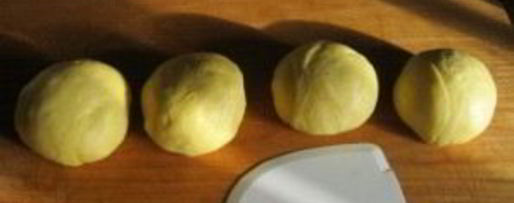 Шаг 2: испанских булочек улитки