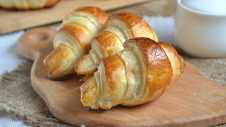 Рецепт Круассанов из готового слоеного теста