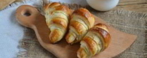 Шаг 5: круассанов из готового слоеного теста