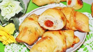 Рецепт Круассанов из слоеного дрожжевого теста