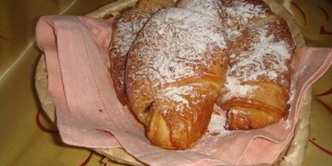 Рецепт круассанов с яблочным повидлом