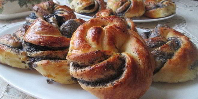 Рецепт плюшек-завитушек маковых