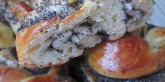 Рецепт плюшек-завитушек маковых