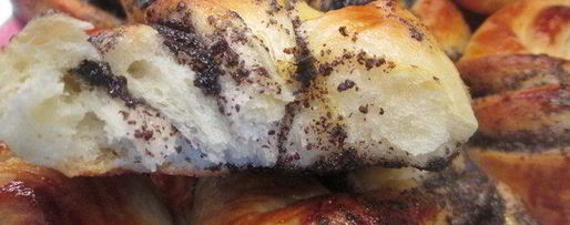 Шаг 6: плюшек-завитушек маковых