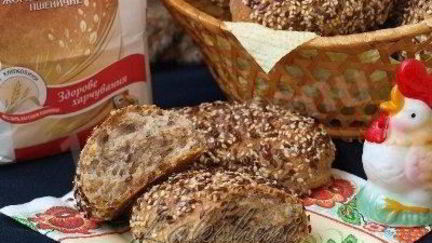 Рецепт Полезных булочек на кефире с семенами льна и кунжута