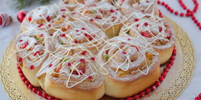 Рецепт праздничных булочек с марципаном и цукатами