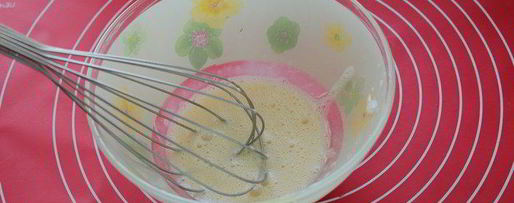 Шаг 2: праздничных булочек с марципаном и цукатами