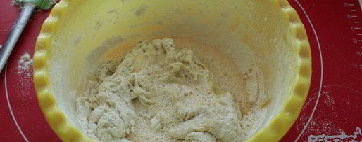 Шаг 3: праздничных булочек с марципаном и цукатами