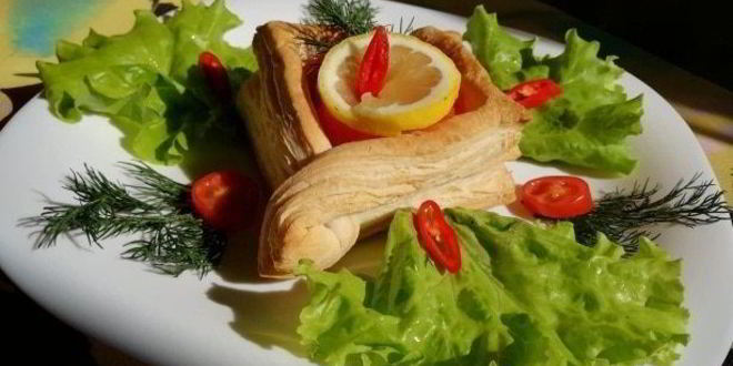 Рецепт быстрых слоек с семгой