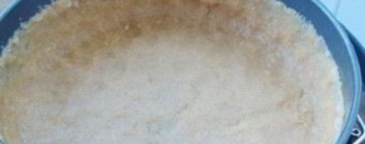 Шаг 1: чизкейка из рикотты с выпечкой