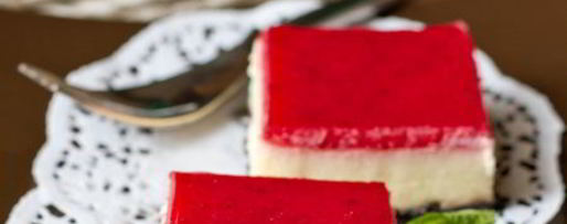 Шаг 15: чизкейка с белым шоколадом и клубничным желе