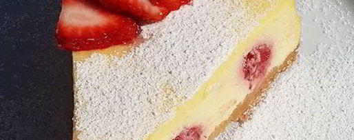 Шаг 3: чизкейка с клубникой