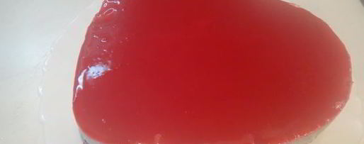 Шаг 8: чизкейка с миндальной основой и малиновым топпингом