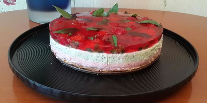 Рецепт клубнично-базиликового чизкейк