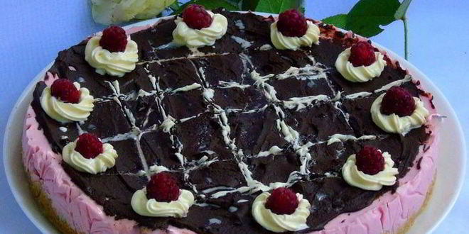 Рецепт малинового чизкейка с двумя видами шоколада