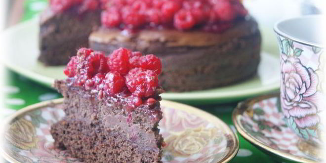 Рецепт шоколадного чизкейка с малиной