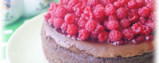 Шаг 7: шоколадного чизкейка с малиной