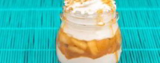 Шаг 3: яблочного чизкейка в баночках