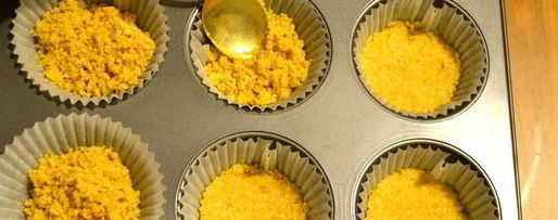 Шаг 2: закусочных мини-чизкейков со слабосоленой семгой