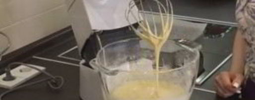 Шаг 2: домашнего творожного рулета