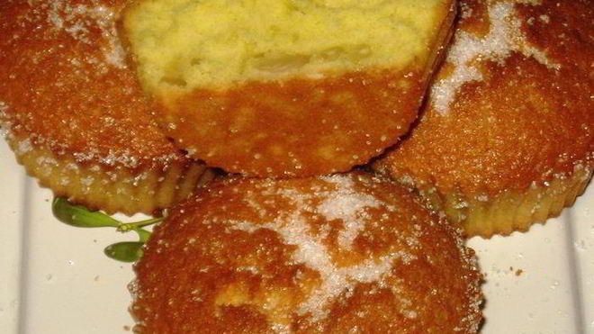 Рецепт Бисквитных кексов с кедровыми орешками