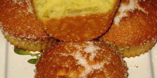 Рецепт бисквитных кексов с кедровыми орешками