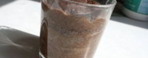 Шаг 3: кекса в стакане в микроволновке