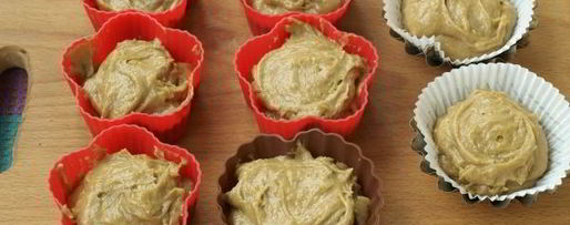 Шаг 7: кофейных кексов с вишней