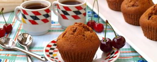 Шаг 9: кофейных кексов с вишней