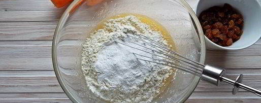 Шаг 4: морковных кексов с изюмом