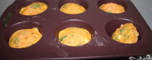 Шаг 8: морковных кексов с кориандром и кукурузой