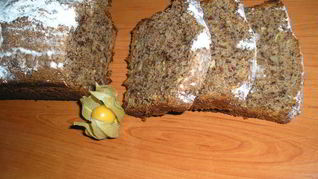 Рецепт Шоколадного кекса с кешью и физалисом