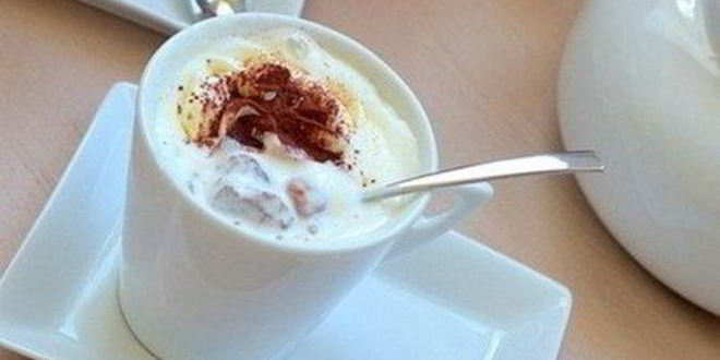 Рецепт шоколадного кекса со сливками и фундуком