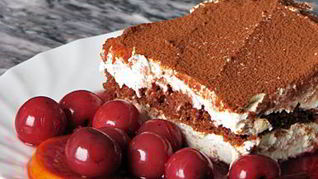 Рецепт Тирамису из кекса с пьяной вишней