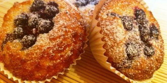 Рецепт творожных кексов со смородиной