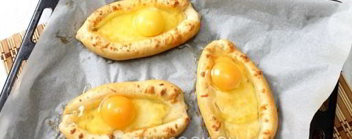 Шаг 10: хачапури лодочки с яйцом