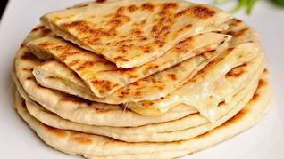 Рецепт Хачапури с сыром и вареным яйцом