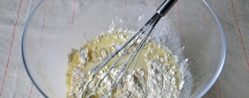 Шаг 2: хачапури с творогом и сыром на сковороде