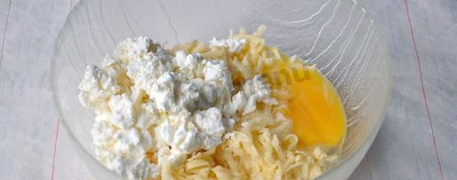 Шаг 5: хачапури с творогом и сыром на сковороде