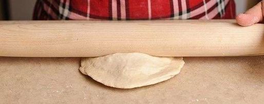 Шаг 7: хачапури с творогом и сыром