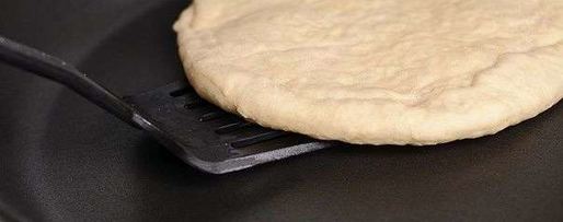 Шаг 8: хачапури с творогом и сыром