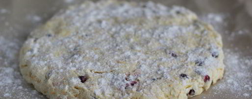 Шаг 9: апельсиновых сконов с клюквой