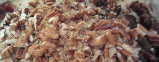 Шаг 5: бананового пирога-хлеба с финиками и орехами пекан