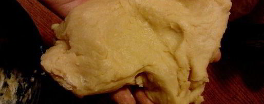 Шаг 2: деревенских галет с яблоками и абрикосовым джемом