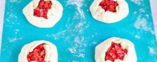 Шаг 10: клубничных галет из творожного теста