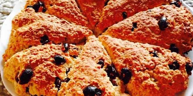 Рецепт шотландских овсяных булочек-сконов с геркулесом и изюмом