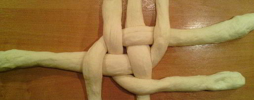 Шаг 11: творожного хлеба плетенка