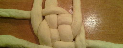 Шаг 15: творожного хлеба плетенка