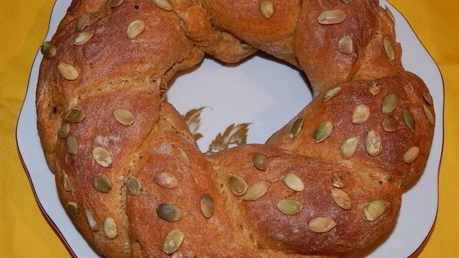 Рецепт Тыквенного хлеба с цельнозерновой мукой