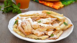 Рецепт Хвороста тонкого хрустящего сладкого